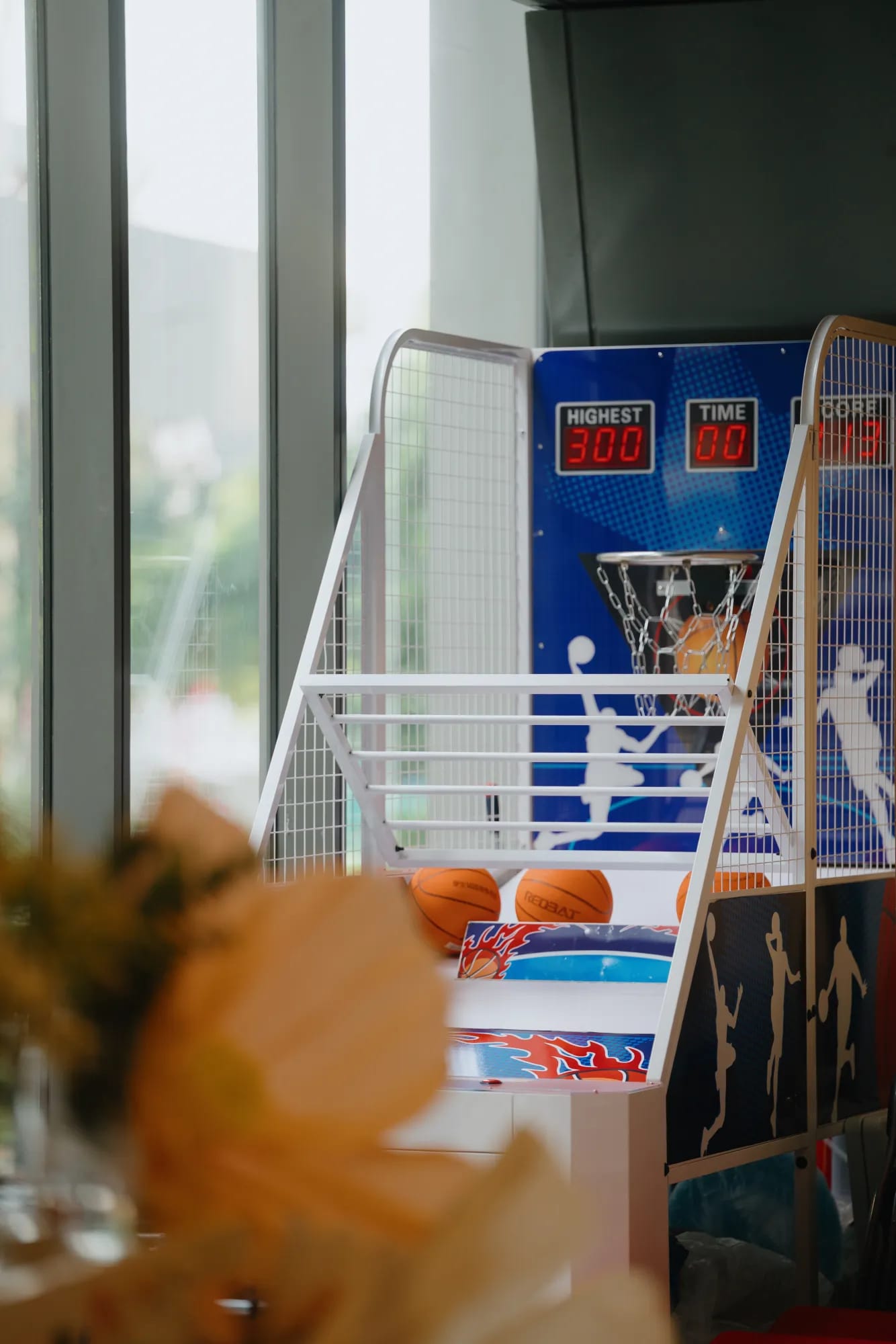 Basketball arcade machine