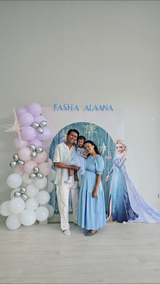 Since we are on a Princess party streak, here comes another!

This Frozen themed backdrop was specially designed for Fasha! 

Loving the little details from the iridescent tinsel fringed curtains in the perfect shade of blue, snowflakes and life sized Elsa standee that were all designed and manufactured in-house!

Planning for your child’s party and looking for creative and fun backdrop ideas? Enquire with our team today!